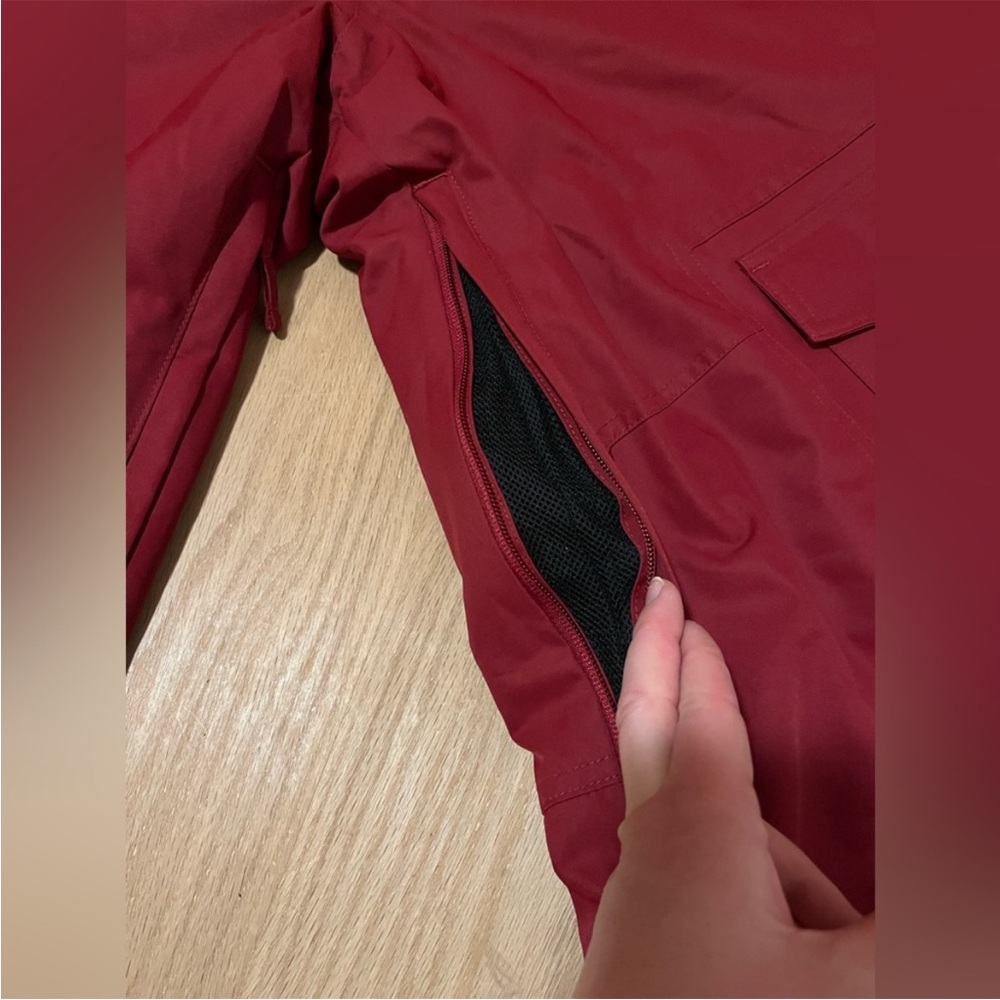 Men's Red Ripzone Snow Pants - Picture 5 of 10